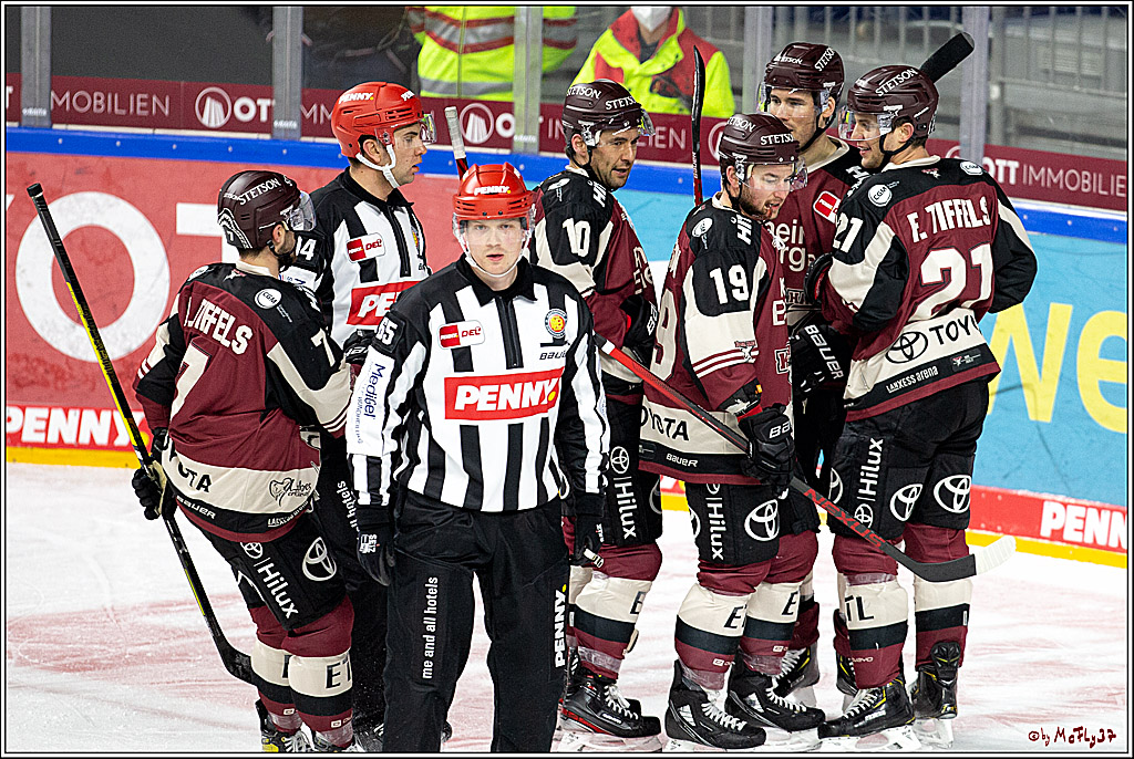 PENNY DEL;  Koelner Haie - Schwenninger Wild Wings; Koeln, 21.03.2021